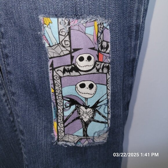 Express Jeans Women 12L Mia Ultra Skinny Nightmare Before Christmas Straight Leg - Picture 4 of 9